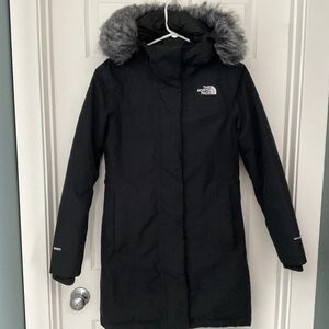 North Face Woman’s Dry-vent  Down Parka Size Small